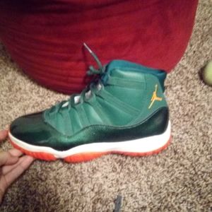miami hurricane 11s